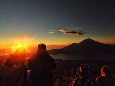 Enjoy the surise view from th emountain in Amed, Bali