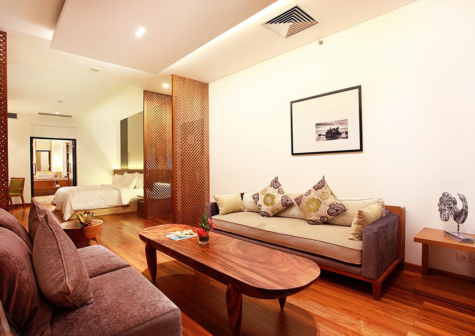 Hotel near Kuta Beach shopping booking Truntum Kuta beachfront