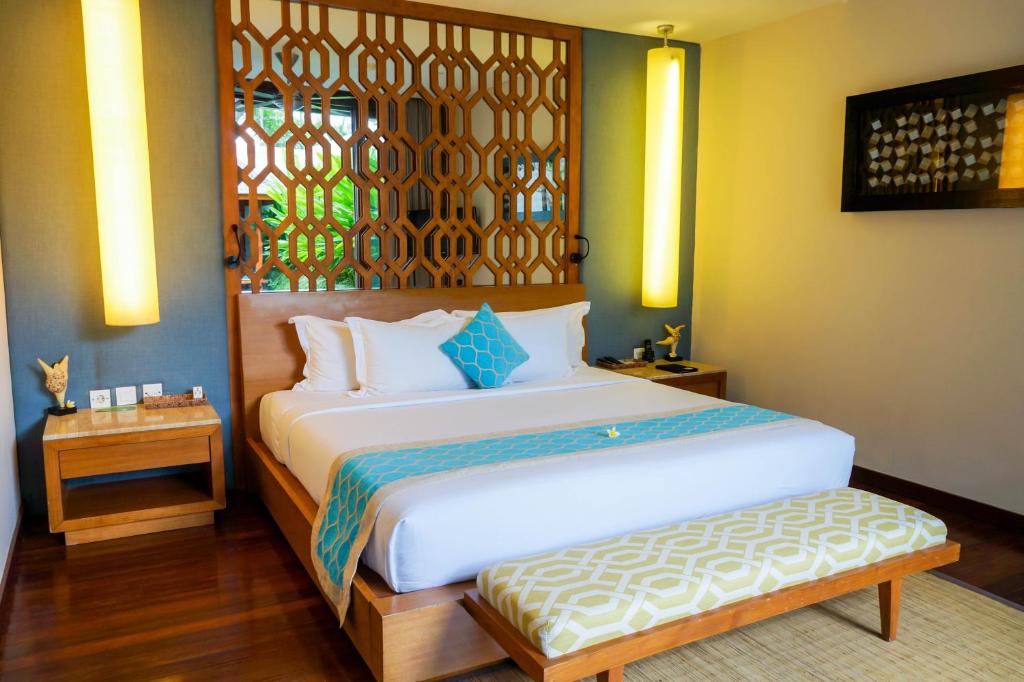 Seminyak private pool villa deals