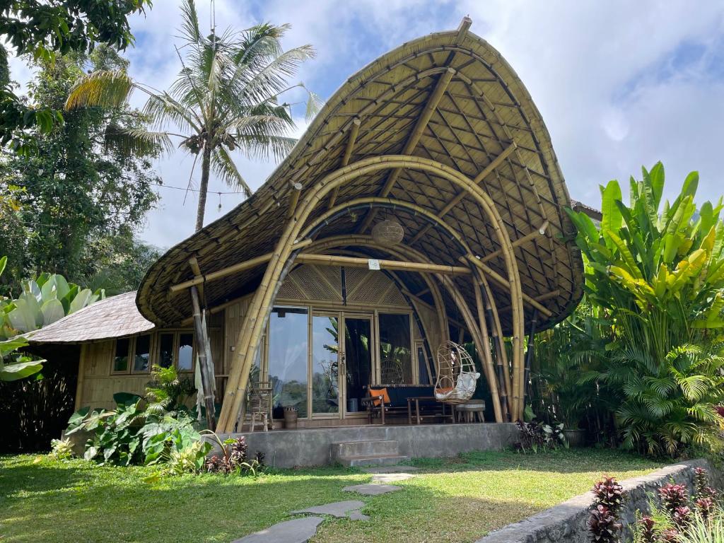 Luxury Sidemen Villas with Mount Agung View Price and booking calendar.