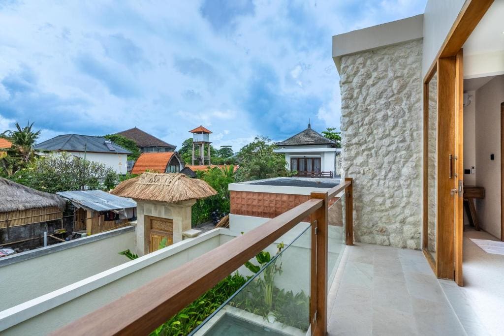 Bali villa flash sale booking deals for Seminyak and Canggu villas