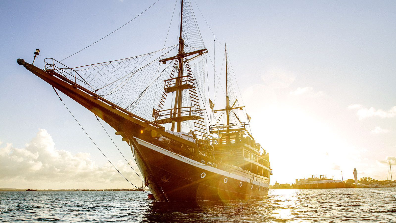 Bali Pirate Dinner Cruise Price: Check Schedule & Deals